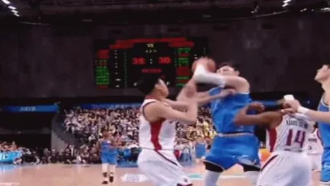 科隆德比大战：面对狼堡，能否摆脱历史阴影，一展雄风？